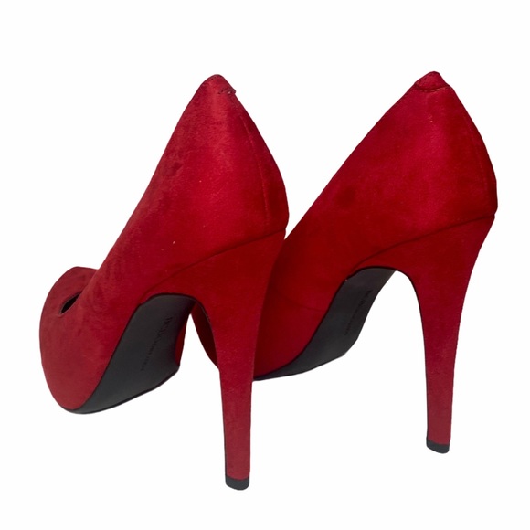 BCBGENERATION Parade Suede Red Platform High Heel 2000s - Picture 9 of 14